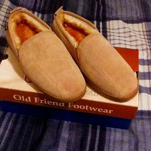 Fur slippers nwt